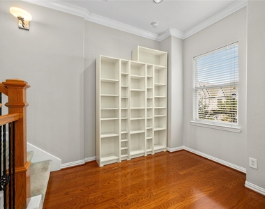 1614 Stuart Street - Photo Thumbnail 22