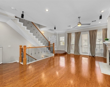 1614 Stuart Street - Photo Thumbnail 12