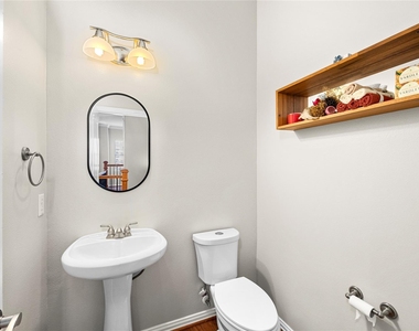 1614 Stuart Street - Photo Thumbnail 11