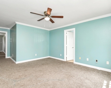 7902 Dyer Street - Photo Thumbnail 5