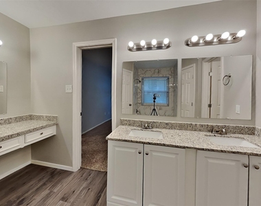 2 River Birch Lane - Photo Thumbnail 9