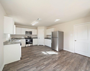 228 Wild Oak - Photo Thumbnail 6