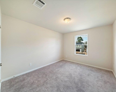 228 Wild Oak - Photo Thumbnail 13