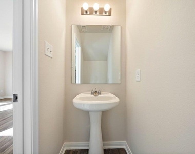 228 Wild Oak - Photo Thumbnail 14