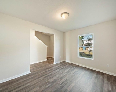 228 Wild Oak - Photo Thumbnail 2