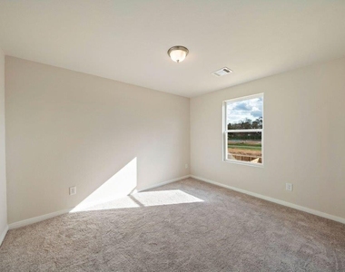 228 Wild Oak - Photo Thumbnail 12