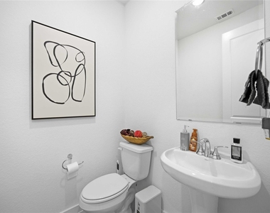 908 Pismo Creek Lane - Photo Thumbnail 12