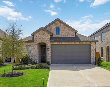 908 Pismo Creek Lane - Photo Thumbnail 1