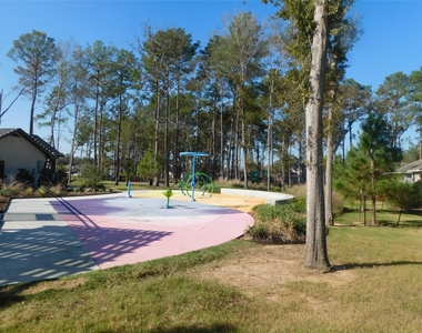 16658 Moss Lane - Photo Thumbnail 10