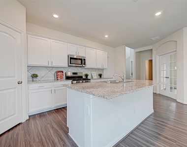 30822 Lake Spur Manor - Photo Thumbnail 23