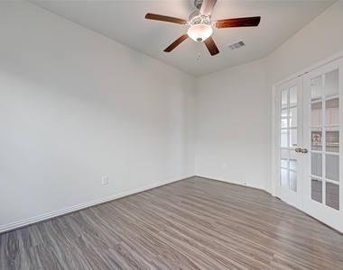 30822 Lake Spur Manor - Photo Thumbnail 10