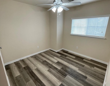 1755 Nichole Woods Drive - Photo Thumbnail 17