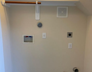1755 Nichole Woods Drive - Photo Thumbnail 13
