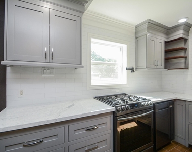 12315 Maxim Drive - Photo Thumbnail 16