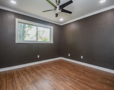 12315 Maxim Drive - Photo Thumbnail 35