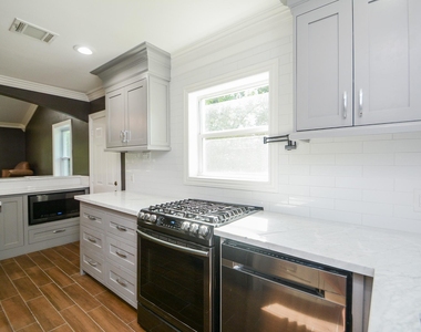 12315 Maxim Drive - Photo Thumbnail 20