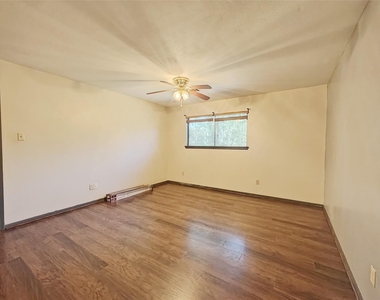 15606 Pinedell Drive - Photo Thumbnail 14