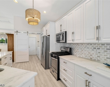 17819 Modena Road - Photo Thumbnail 10