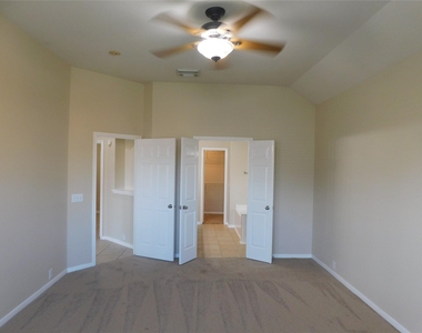 2511 Sunlight Lane - Photo Thumbnail 12