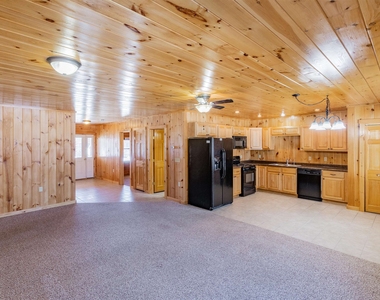 181 Benton - Photo Thumbnail 2