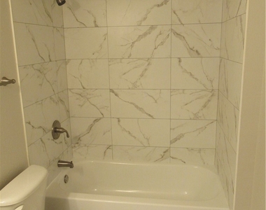 27083 Matheson Avenue - Photo Thumbnail 7