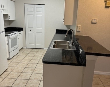 27083 Matheson Avenue - Photo Thumbnail 15