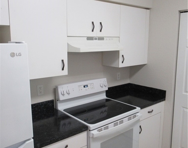 27083 Matheson Avenue - Photo Thumbnail 3