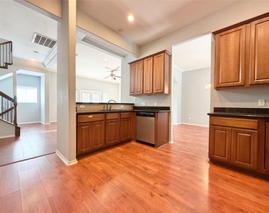 1608 Holman Street - Photo Thumbnail 17