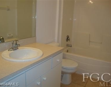 2112 Chiquita Boulevard N - Photo Thumbnail 6