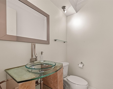 1111 Potomac Drive - Photo Thumbnail 13