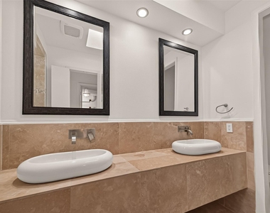 1111 Potomac Drive - Photo Thumbnail 15