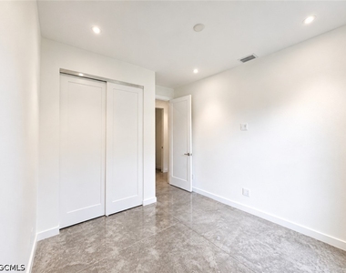 2402 George Avenue S - Photo Thumbnail 8