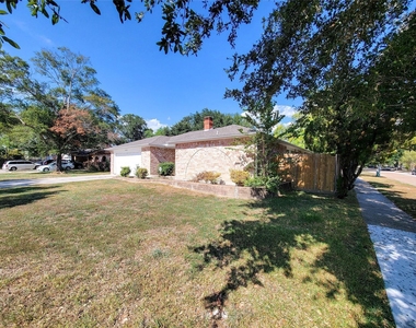 18402 Tall Cypress Drive - Photo Thumbnail 25