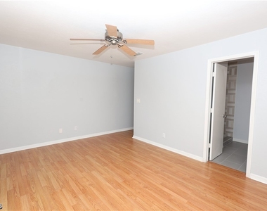 26510 Southern Pines Drive - Photo Thumbnail 28