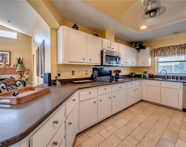 2720 Sw 51st Street - Photo Thumbnail 16