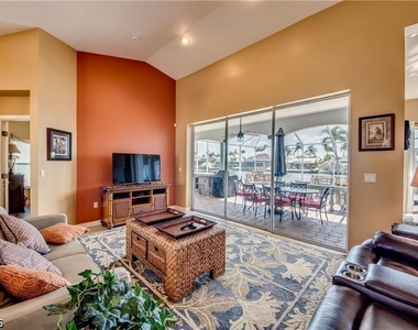 2720 Sw 51st Street - Photo Thumbnail 7