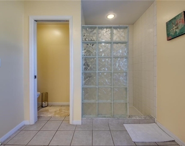 2720 Sw 51st Street - Photo Thumbnail 20