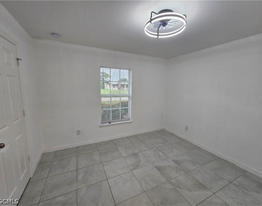2523 Ne 6th Place - Photo Thumbnail 19