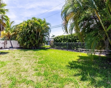 542 Se 33rd Terrace - Photo Thumbnail 23