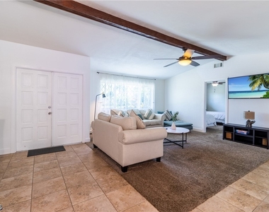 542 Se 33rd Terrace - Photo Thumbnail 7