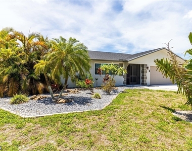 542 Se 33rd Terrace - Photo Thumbnail 1