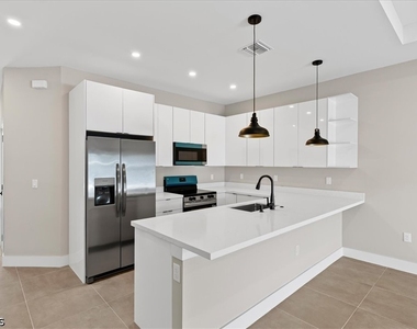 314 Naples Avenue S - Photo Thumbnail 9
