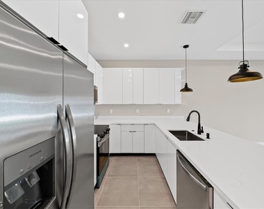 314 Naples Avenue S - Photo Thumbnail 10