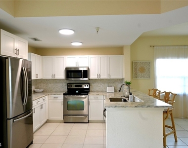 4450 Botanical Place Circle - Photo Thumbnail 2