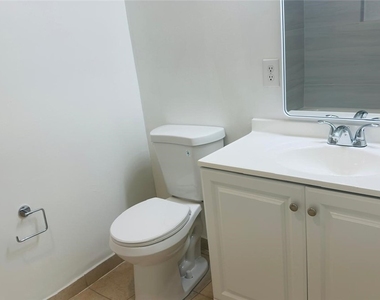 8484 Bernwood Cove Loop - Photo Thumbnail 16