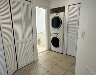 8484 Bernwood Cove Loop - Photo Thumbnail 18