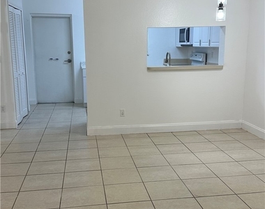 8484 Bernwood Cove Loop - Photo Thumbnail 5