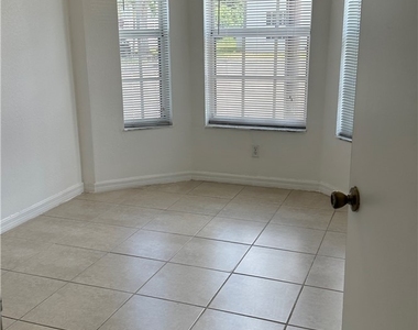 8484 Bernwood Cove Loop - Photo Thumbnail 22
