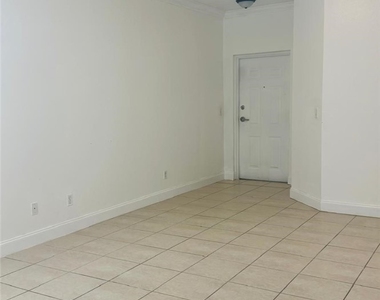 8484 Bernwood Cove Loop - Photo Thumbnail 4