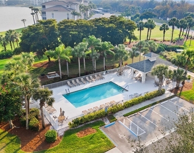 10480 Washingtonia Palm Way - Photo Thumbnail 24